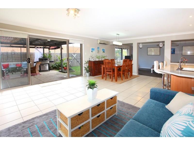 32 Rosegum Drive, Molendinar QLD 4214