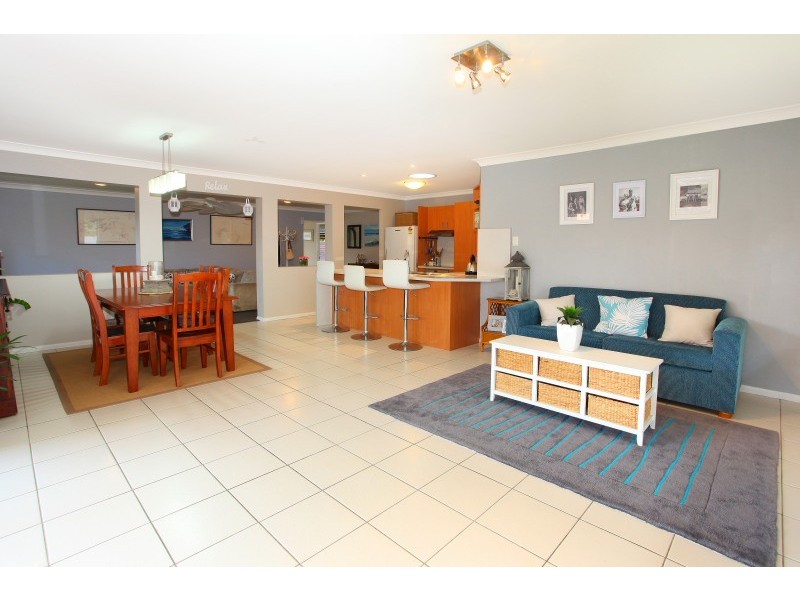 32 Rosegum Drive, Molendinar QLD 4214