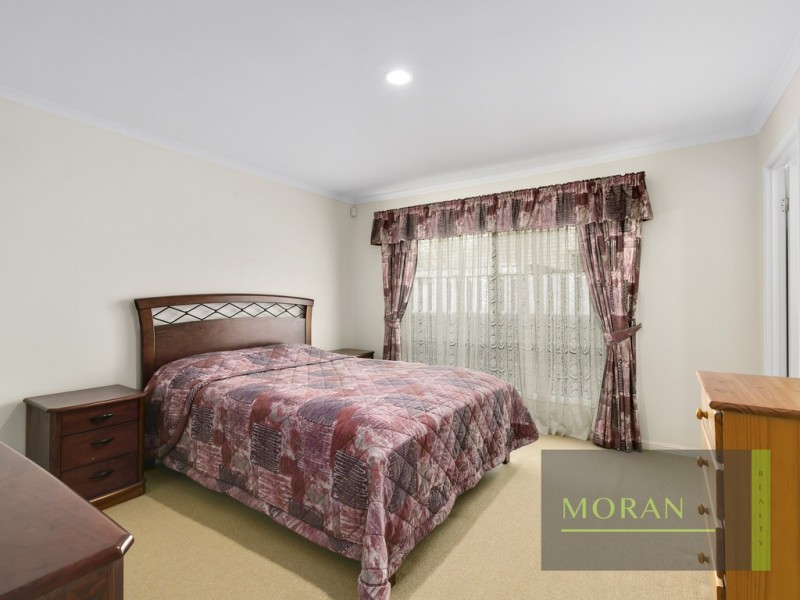 5 Wattlebrush Grove, Molendinar QLD 4214