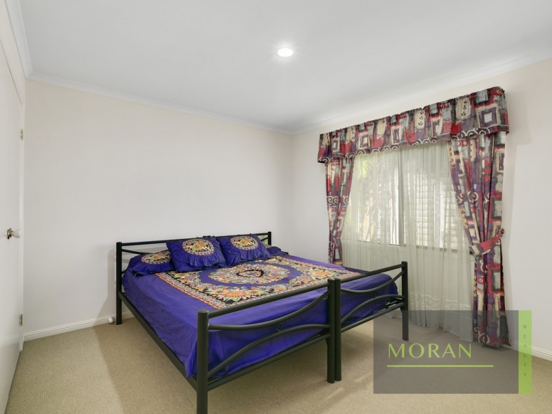 5 Wattlebrush Grove, Molendinar QLD 4214