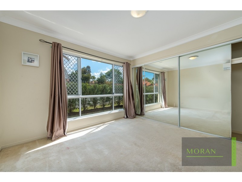 30 Harrow Place, Arundel QLD 4214