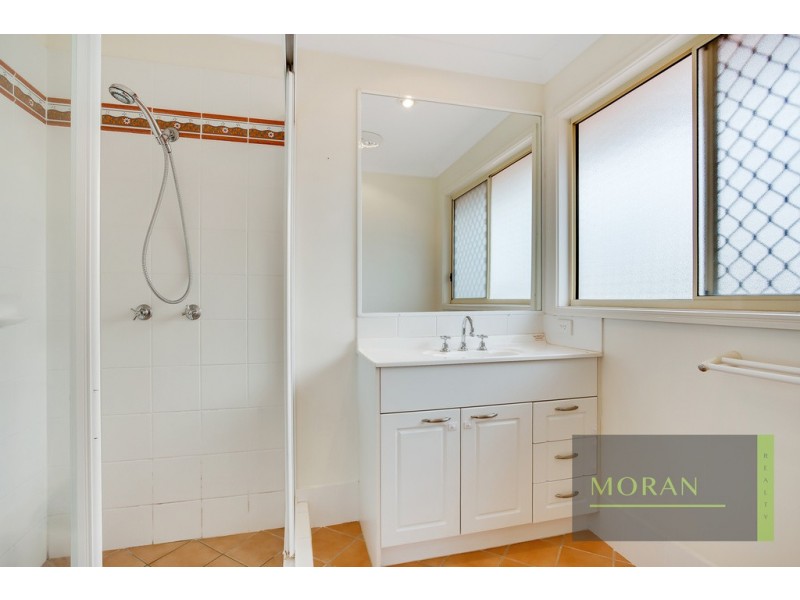 87 Crestwood Drive, Molendinar QLD 4214