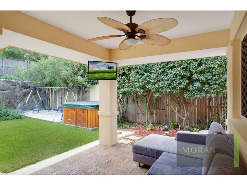 87 Crestwood Drive, Molendinar QLD 4214