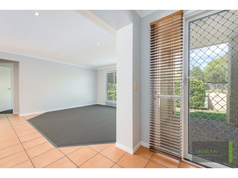 30 Harrow Place, Arundel QLD 4214