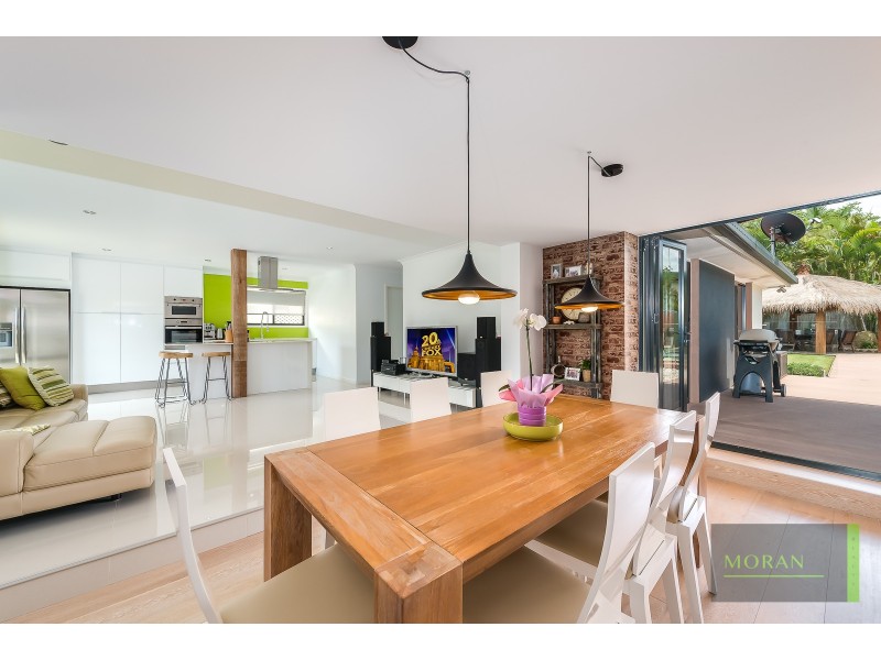 19 Tumbarumba Avenue, Ashmore QLD 4214