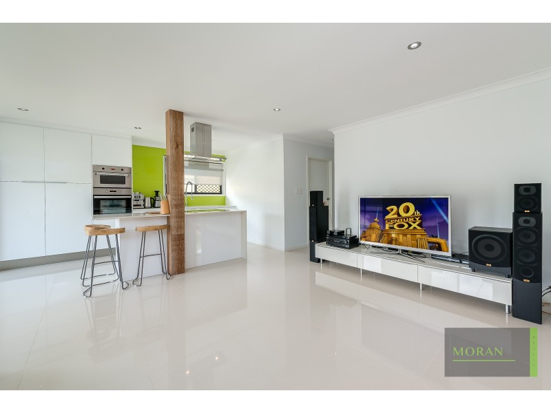 19 Tumbarumba Avenue, Ashmore QLD 4214