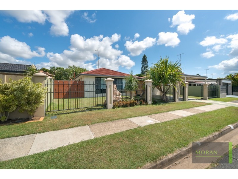 19 Tumbarumba Avenue, Ashmore QLD 4214