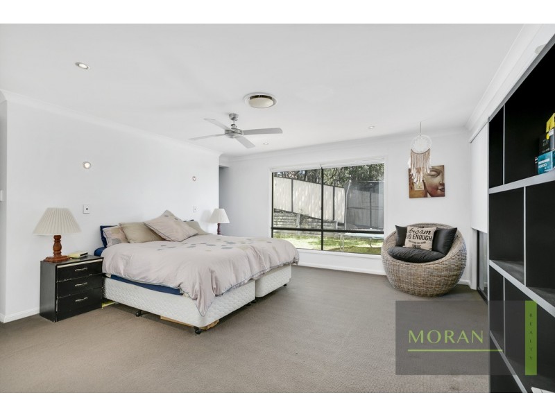 58 Dellwood Circuit, Molendinar QLD 4214