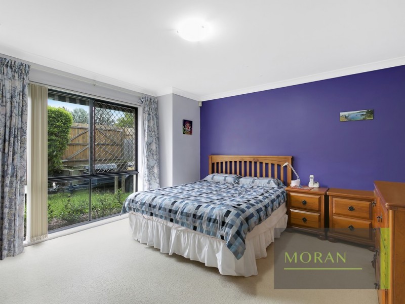 2 Lockwood Place, Molendinar QLD 4214