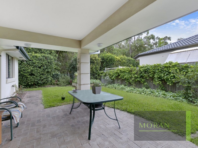 2 Lockwood Place, Molendinar QLD 4214