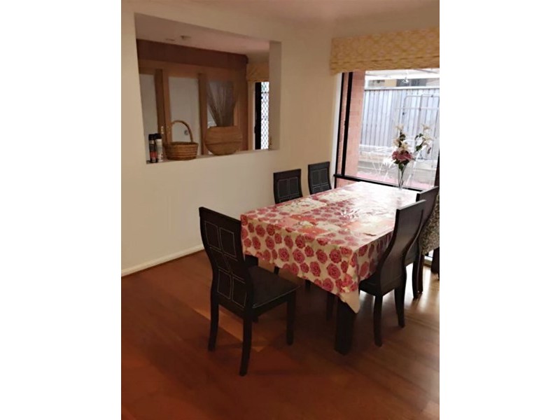 32 Crestwood Drive, Molendinar QLD 4214