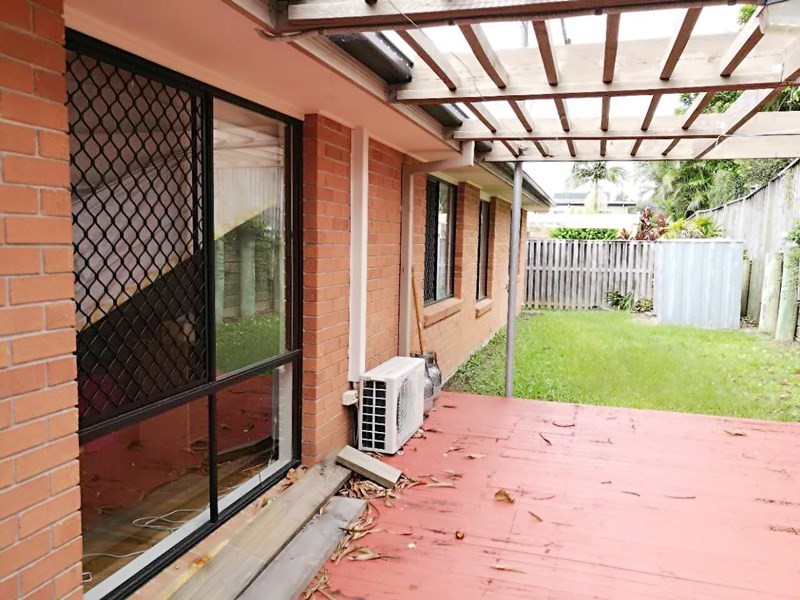 32 Crestwood Drive, Molendinar QLD 4214