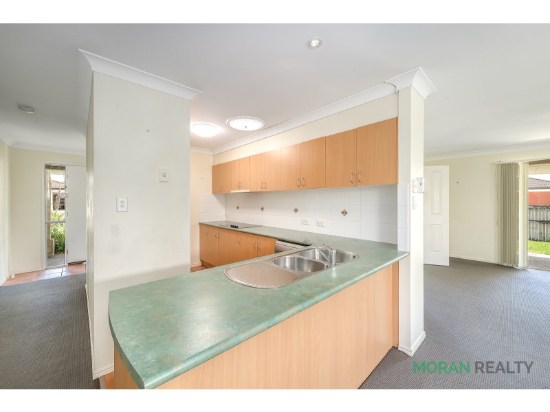 8 Sugargum Court, Molendinar QLD 4214