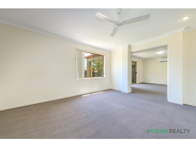 8 Sugargum Court, Molendinar QLD 4214