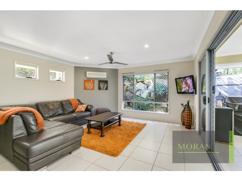 16 Corymbia Way, Molendinar QLD 4214