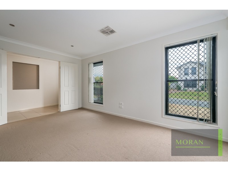 58 Highcrest Circuit, Molendinar QLD 4214