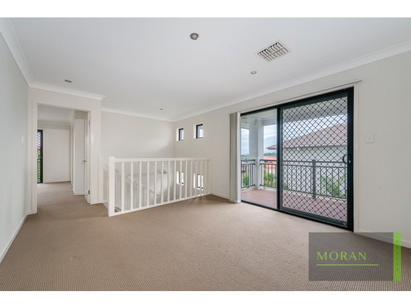 58 Highcrest Circuit, Molendinar QLD 4214