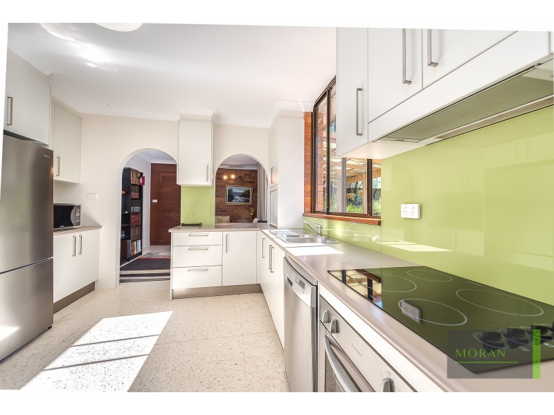 6 Sirius Court, Molendinar QLD 4214