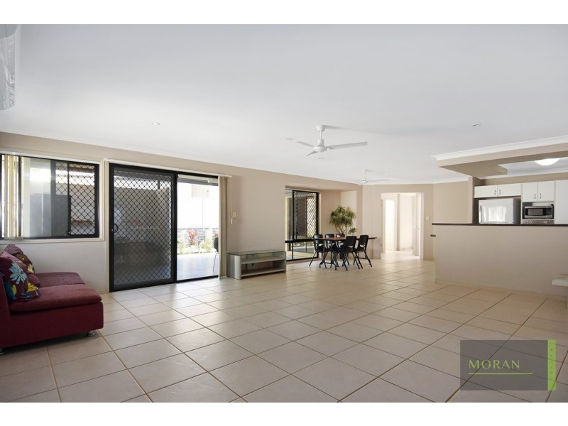 4 Silkwood Way, Molendinar QLD 4214