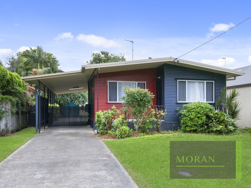 9 Nevenia Street, Labrador QLD 4215