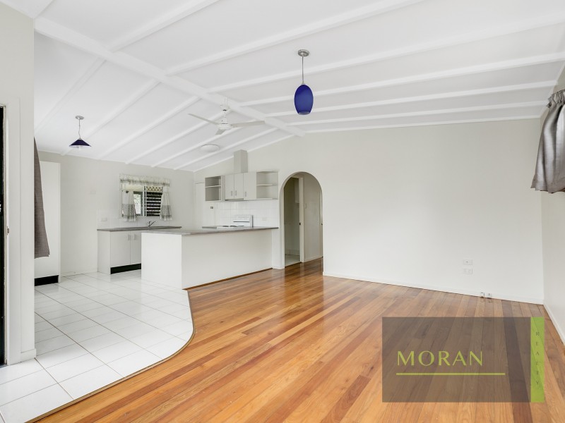 9 Nevenia Street, Labrador QLD 4215