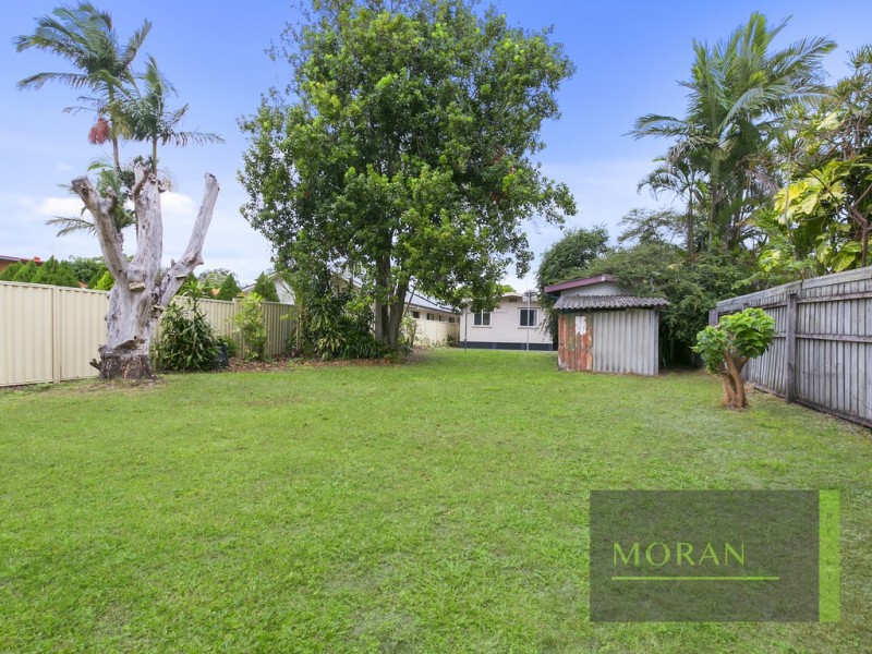 9 Nevenia Street, Labrador QLD 4215