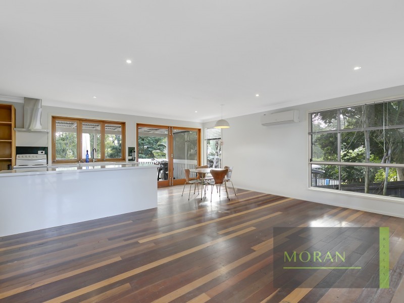 19 Windsor Place, Molendinar QLD 4214