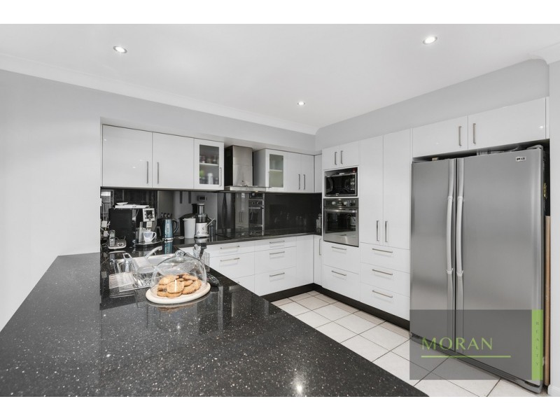 64 Crestwood Drive, Molendinar QLD 4214