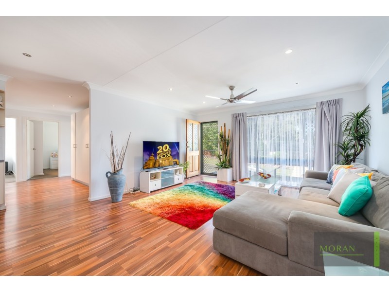 10 Innes Avenue, Molendinar QLD 4214