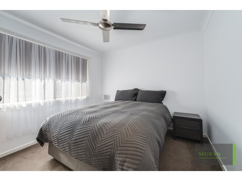 10 Innes Avenue, Molendinar QLD 4214