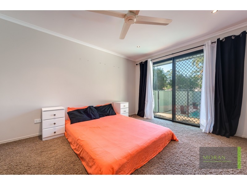 11 Sturt Street, Molendinar QLD 4214