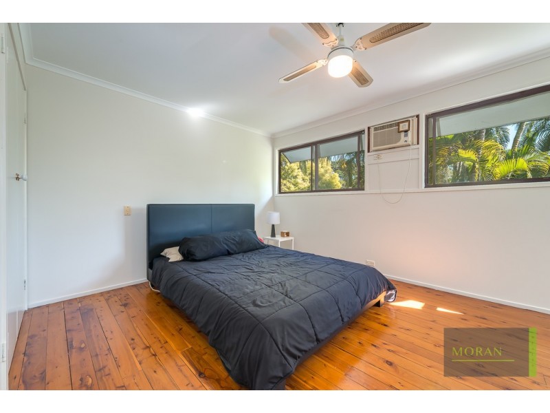 11 Sturt Street, Molendinar QLD 4214