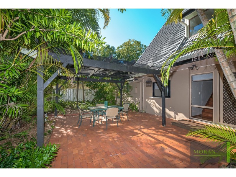 11 Sturt Street, Molendinar QLD 4214