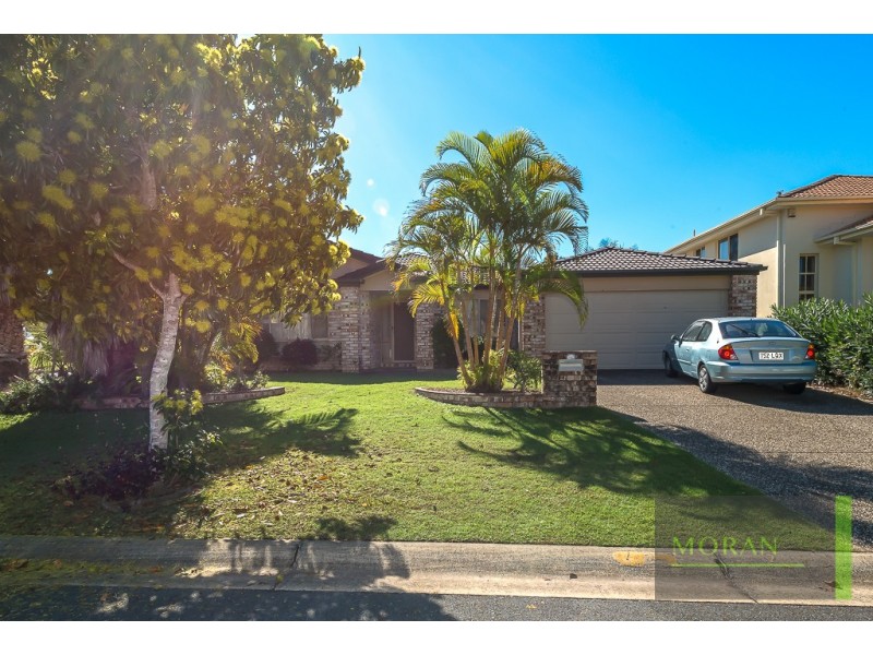 2 Crestbrook Glen, Molendinar QLD 4214