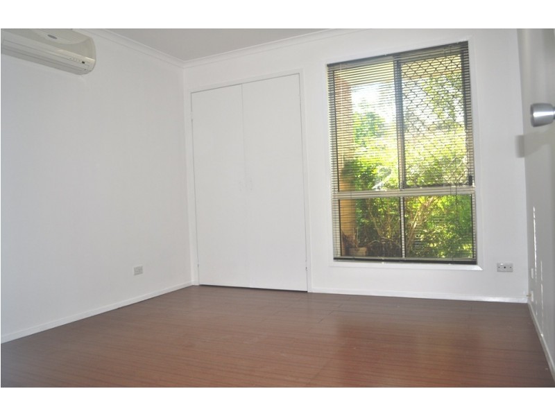 1/42 Mcmillan Street, Labrador QLD 4215