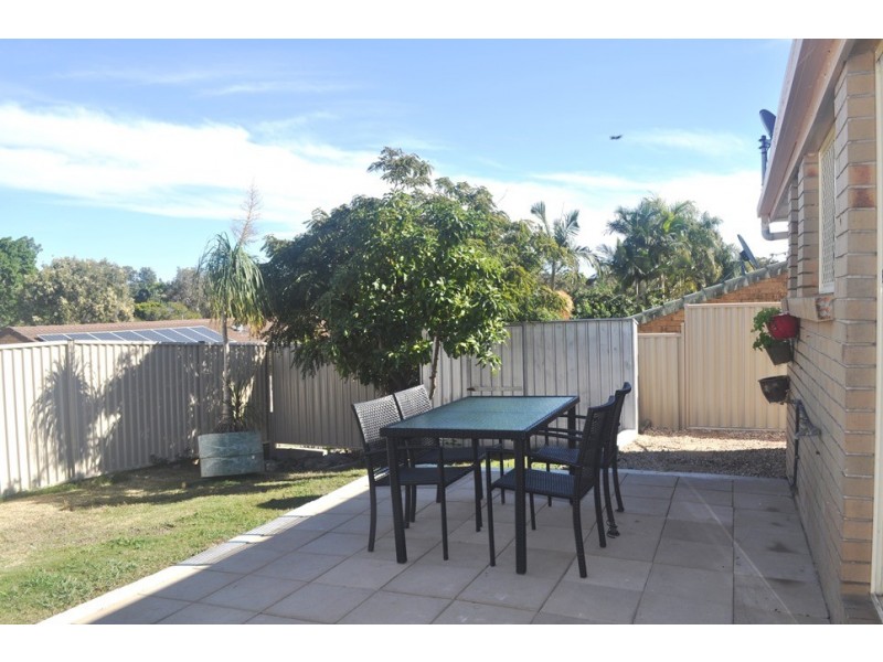 1/42 Mcmillan Street, Labrador QLD 4215