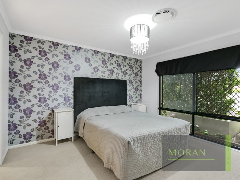 15 Dellwood Circuit, Molendinar QLD 4214