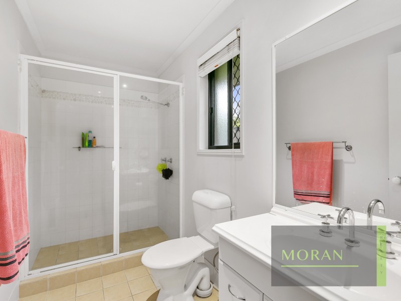 15 Dellwood Circuit, Molendinar QLD 4214