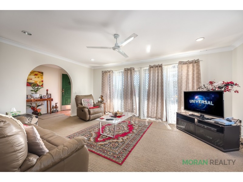 46 Mitchell Avenue, Molendinar QLD 4214