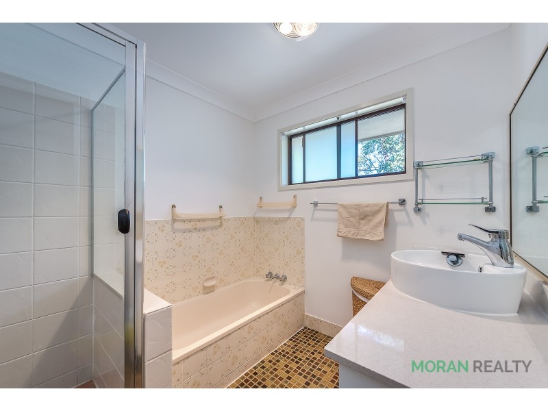 46 Mitchell Avenue, Molendinar QLD 4214