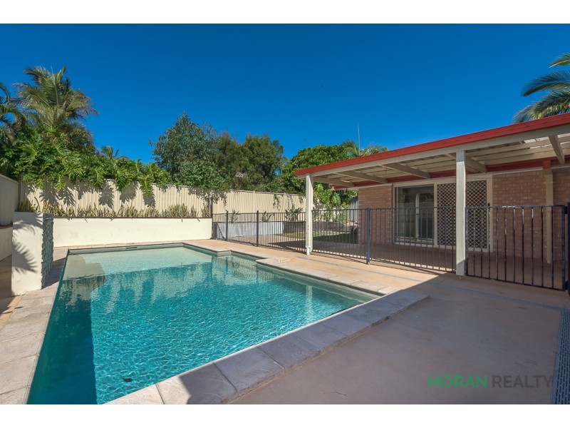 38 Desert Falls Crescent, Parkwood QLD 4214