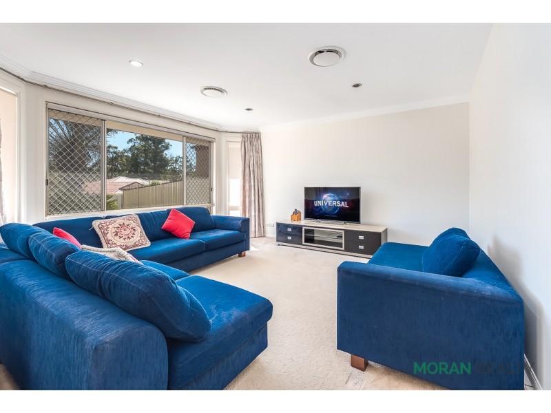 38 Desert Falls Crescent, Parkwood QLD 4214