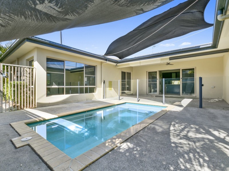 42 Highcrest Circuit, Molendinar QLD 4214