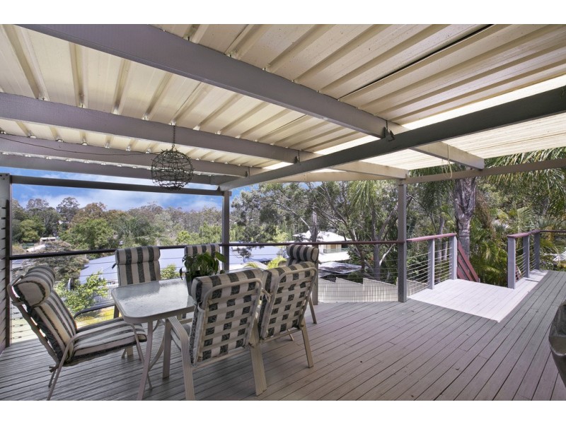 20 Mitchell Avenue, Molendinar QLD 4214