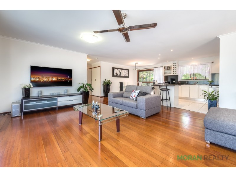 15 Macquarie Avenue, Molendinar QLD 4214