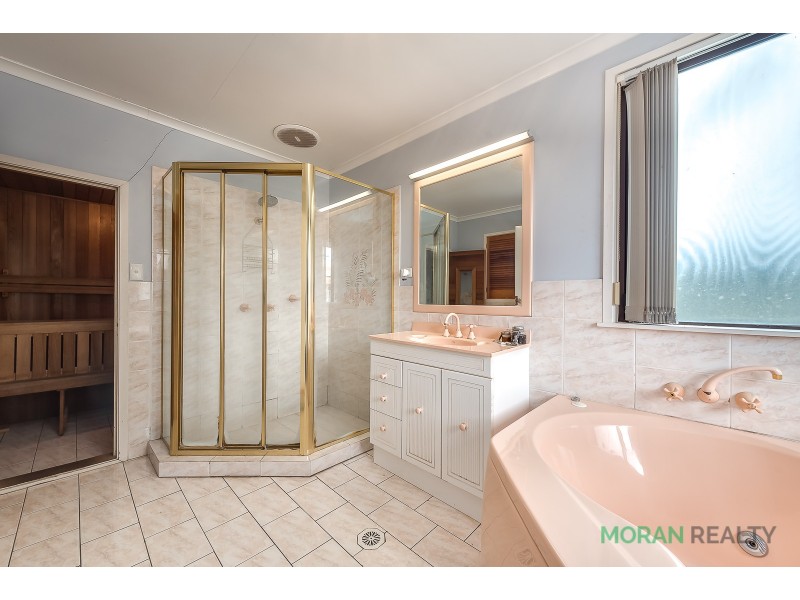 67 Morala Avenue, Runaway Bay QLD 4216