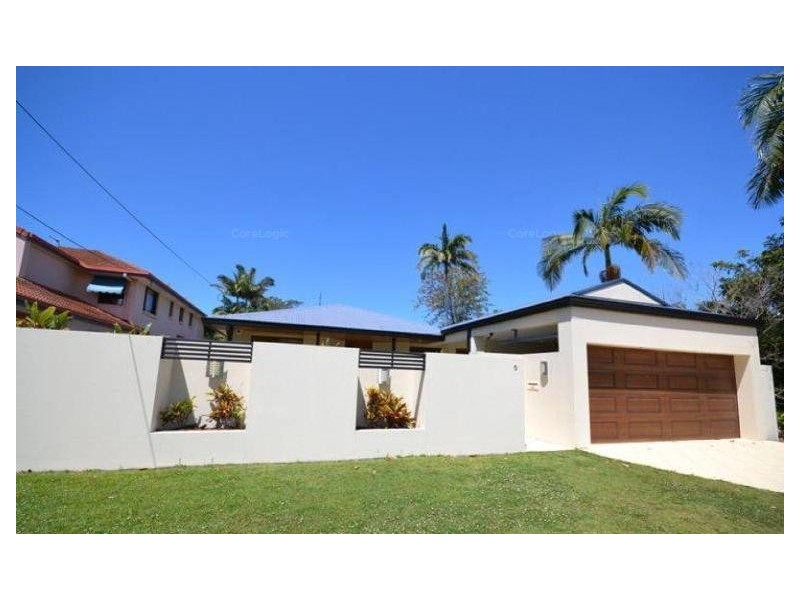 5 Richmond Avenue, Bundall QLD 4217