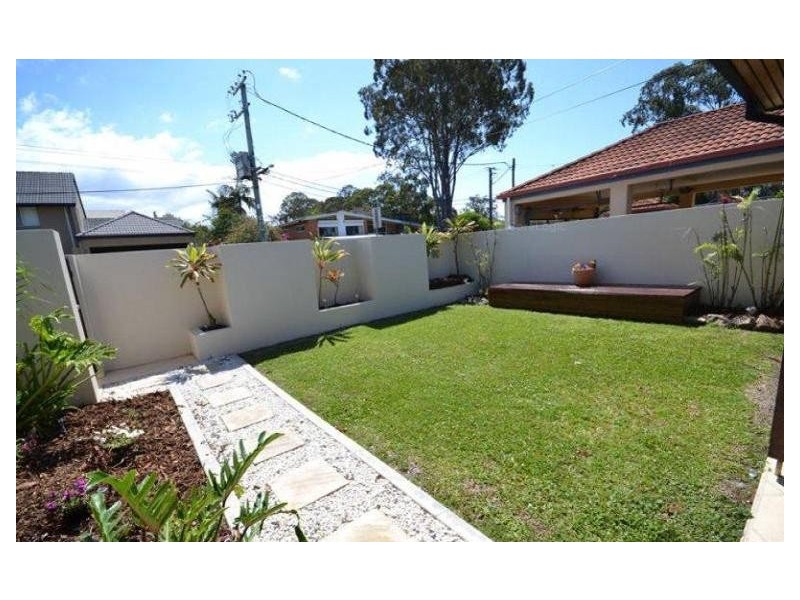 5 Richmond Avenue, Bundall QLD 4217