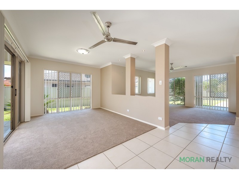 9 Silkwood Way, Molendinar QLD 4214