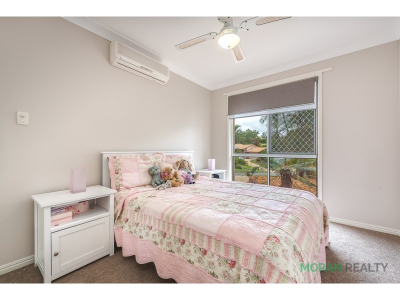 9 Watford Crescent, Molendinar QLD 4214